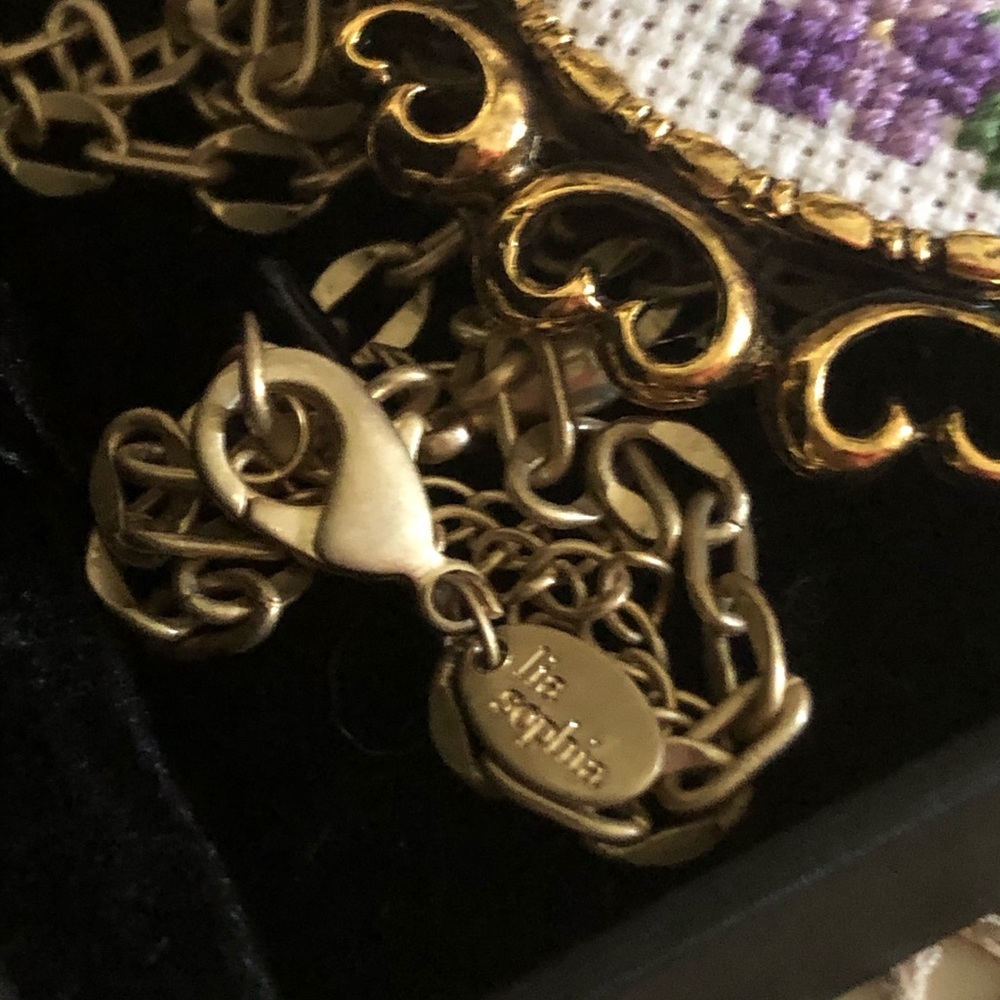 Vintage Petit Point Violets Pendant Necklace Pin - Picture 8 of 8